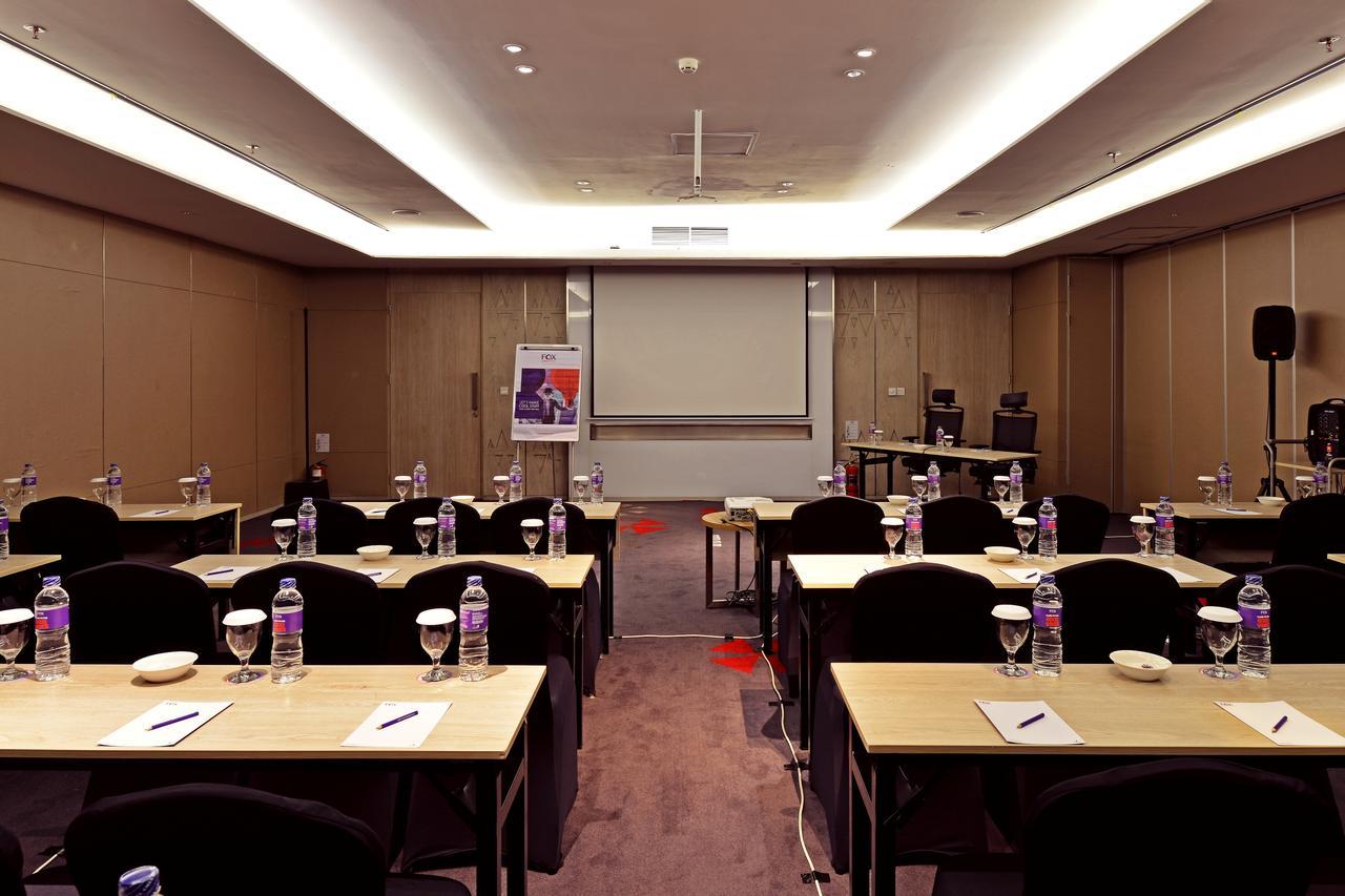 Fox Hotel Pekanbaru Extérieur photo