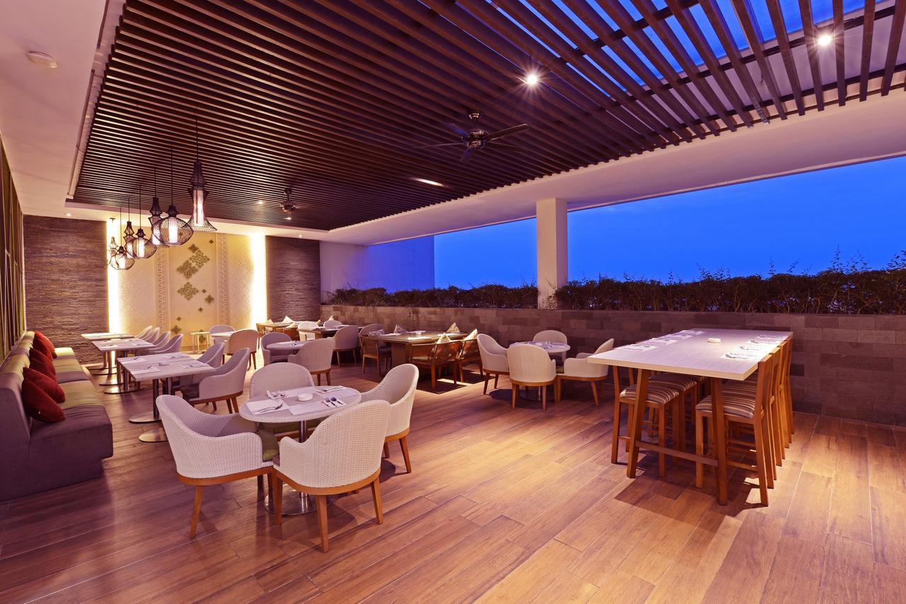 Fox Hotel Pekanbaru Extérieur photo